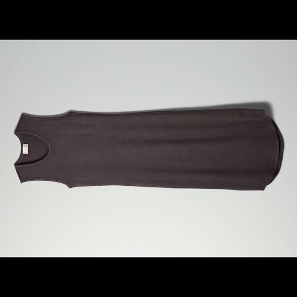 Aritzia body con dress